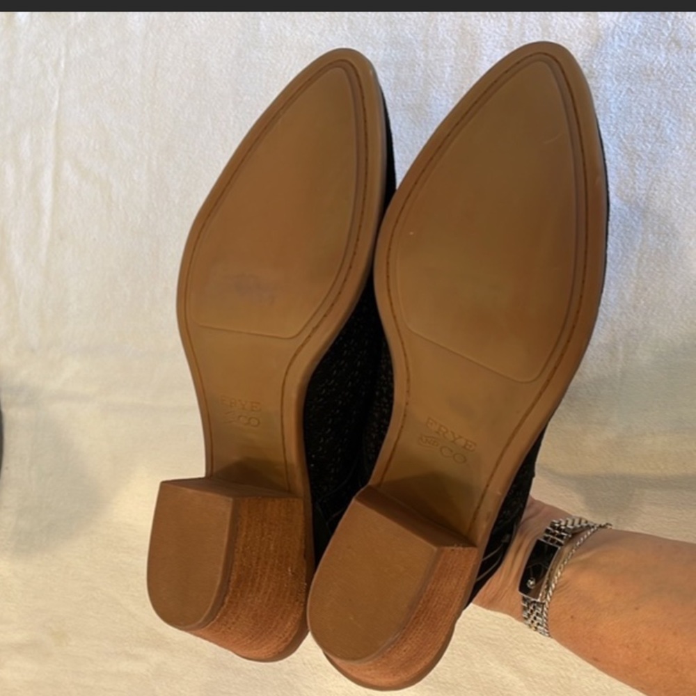 Frye and Co. Jacy Perf Mule Black 10 M - Picture 3 of 10